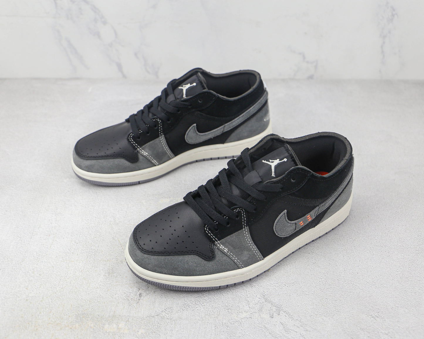 Jordan 1 Low Craft dentro e fuori nero 