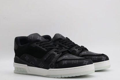 Louis Vuitton Sneaker Schwarzes Monogramm