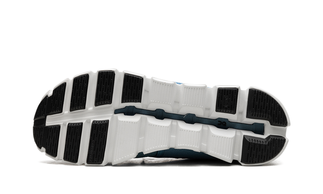 On Running Cloud 5 Niagara Blue Black