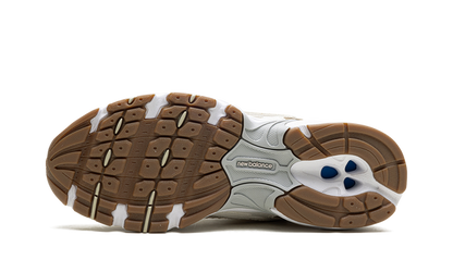 New Balance 530 Linen Stoneware