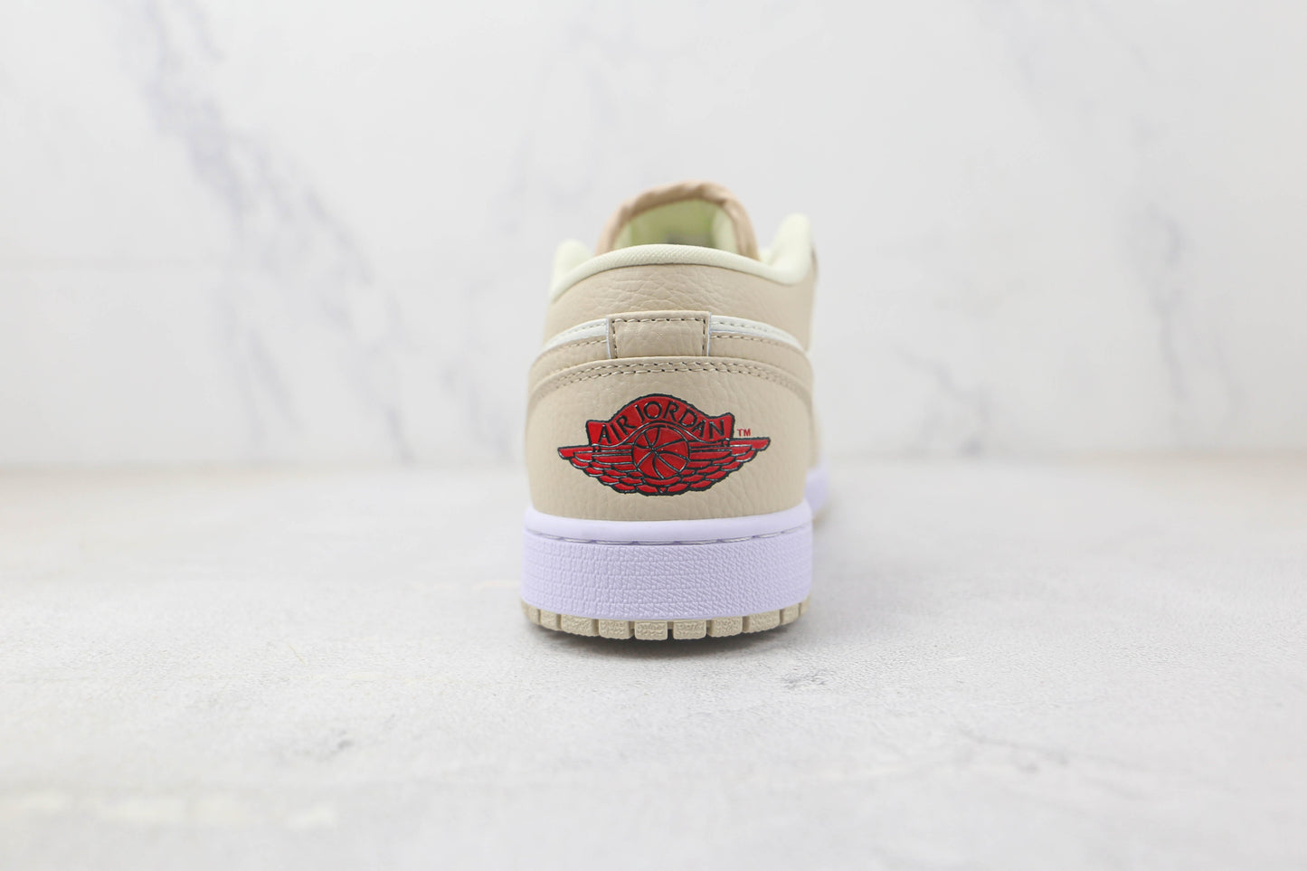 Jordan 1 Low SE Sail Rattan Universität Rot