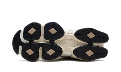 New Balance 9060 Oatmeal