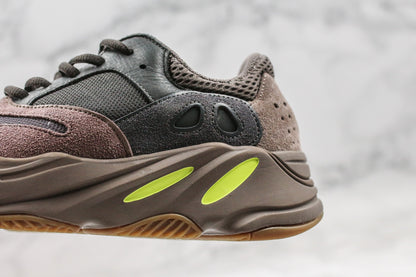 Adidas Yeezy Boost 700 Malva 