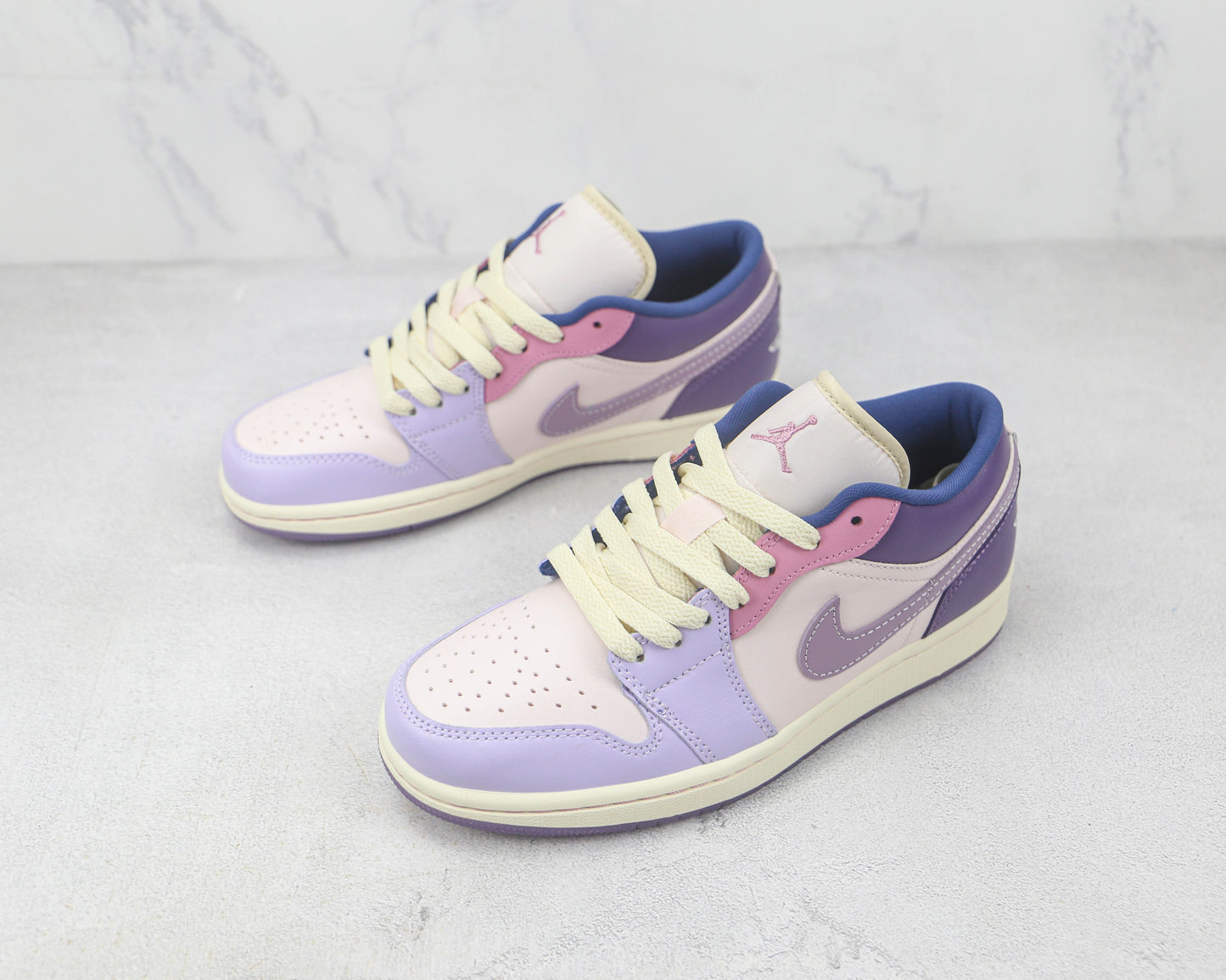 Jordan 1 Low Viola Pastello 