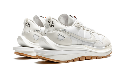 Nike Vaporwaffle Sacai Sail Gum