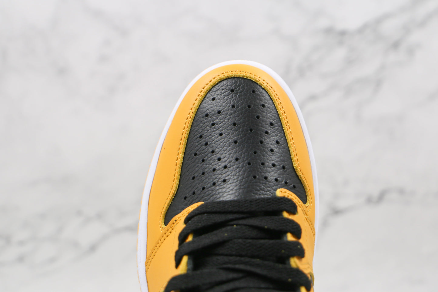 Jordan 1 Retro High Pollen