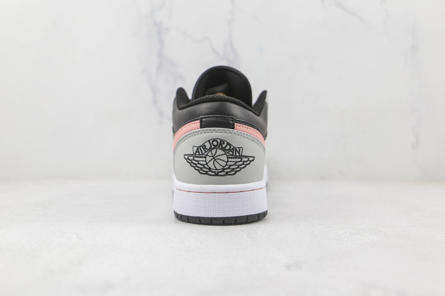 Jordan 1 Low Schwarz Grau Rosa