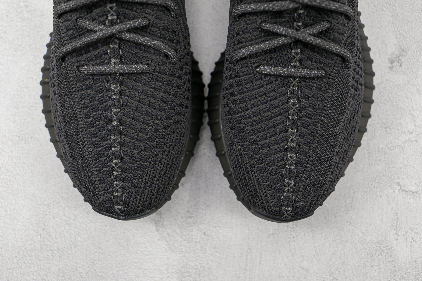 Adidas Yeezy Boost 350 V2 Schwarz (nicht reflektierend)