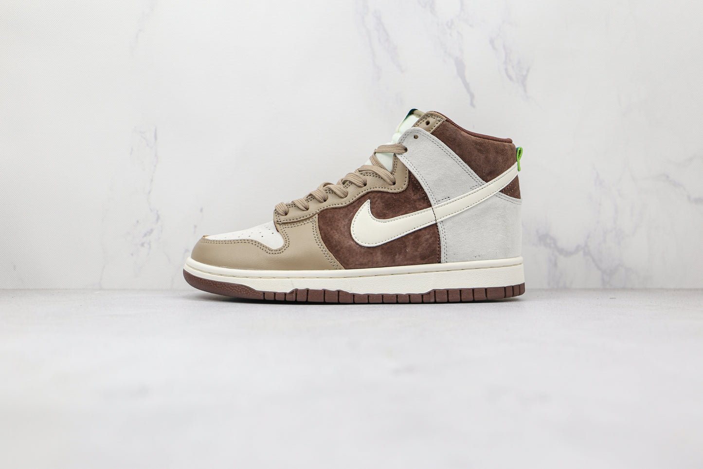 Nike Dunk High Helle Schokolade