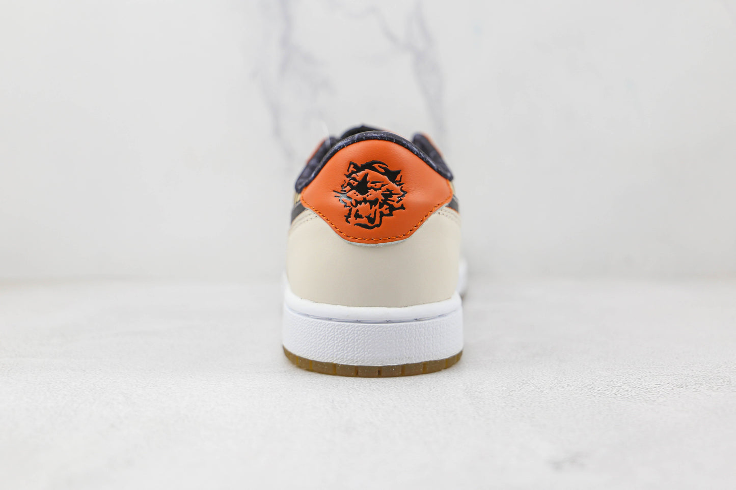 Jordan 1 Low OG Jahr des Tigers