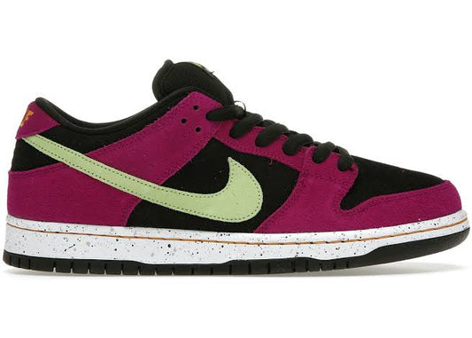 Nike SB Dunk Low ACG Terra Rote Pflaume