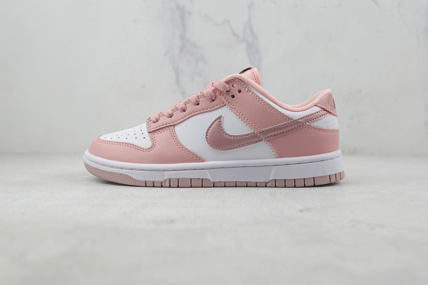 Nike Dunk Low Rosa Velluto 