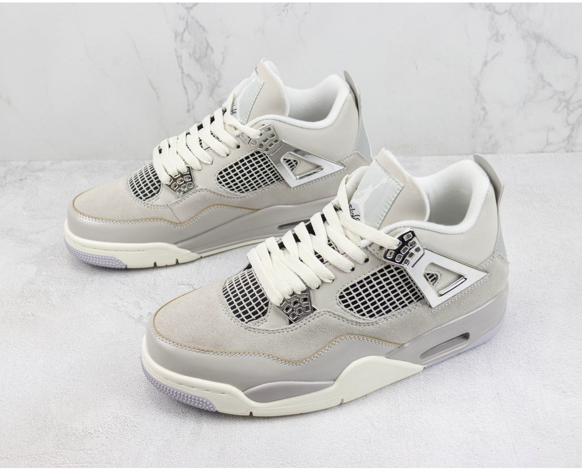 Jordan 4 Retro Momenti Congelati 