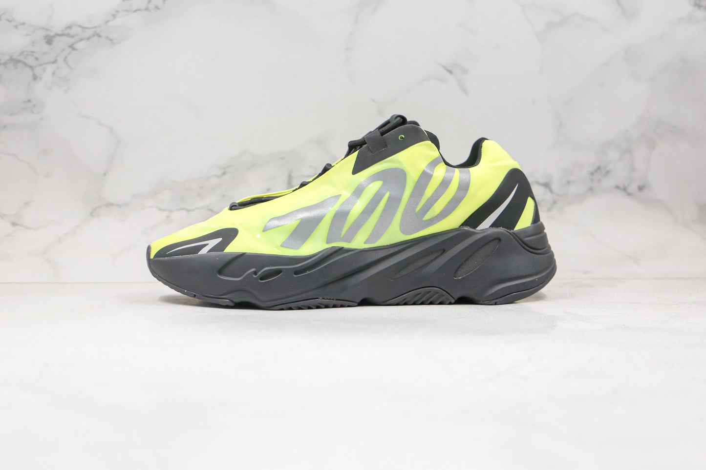 Adidas Yeezy Boost 700 MNVN Fosforo 