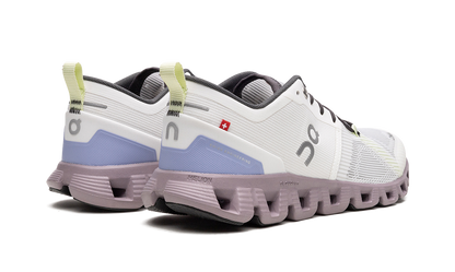 On Running Cloud 3 White Heron