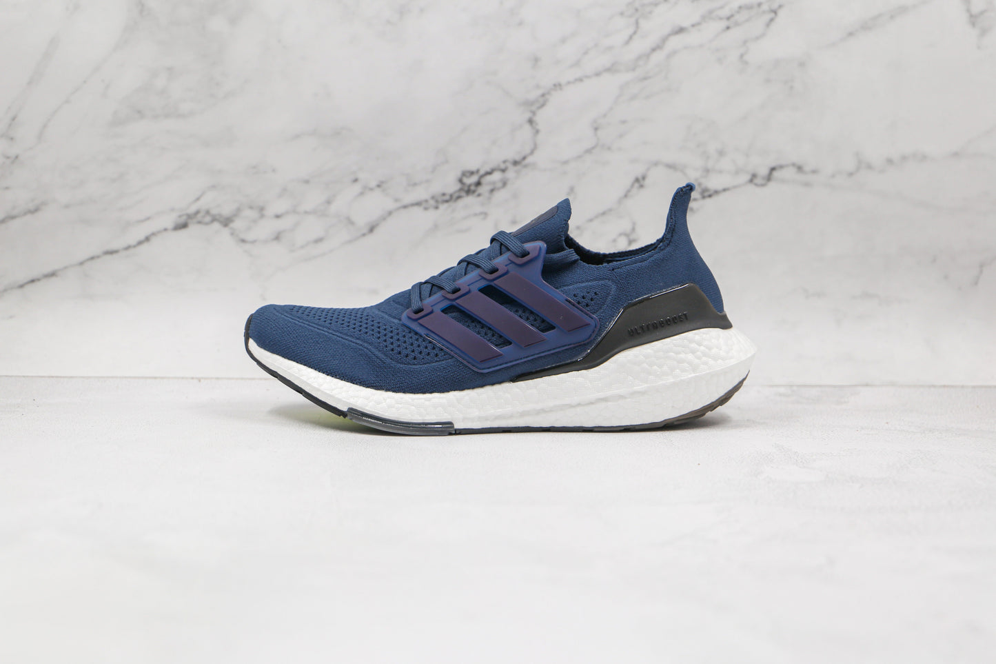 Adidas Ultraboost 21 Crew Marineblau 