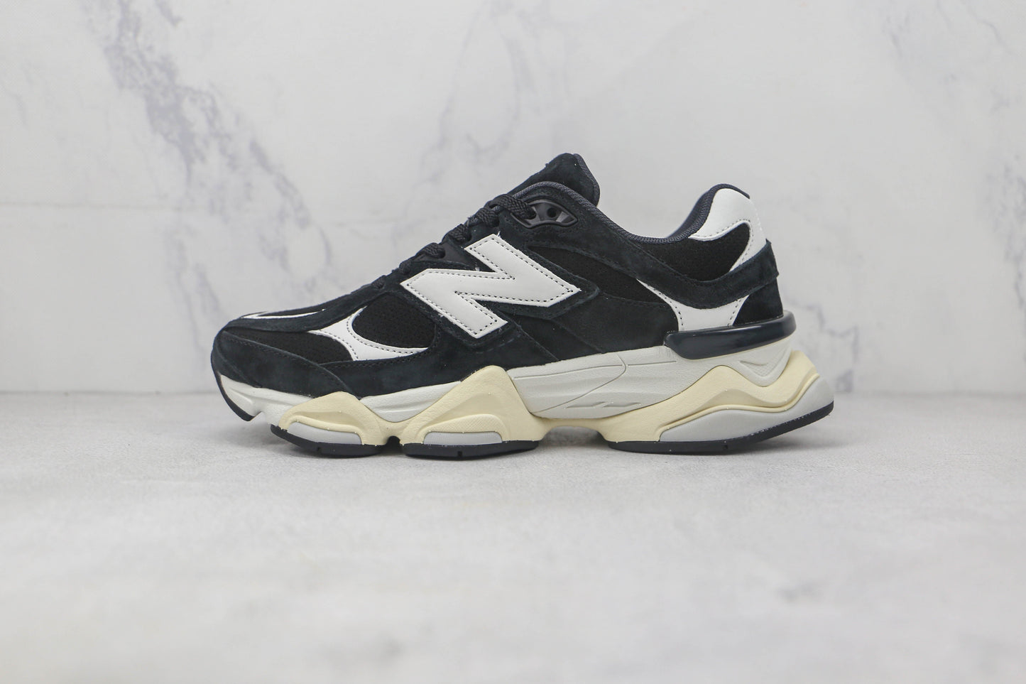 New Balance 9060 Nero Bianco 