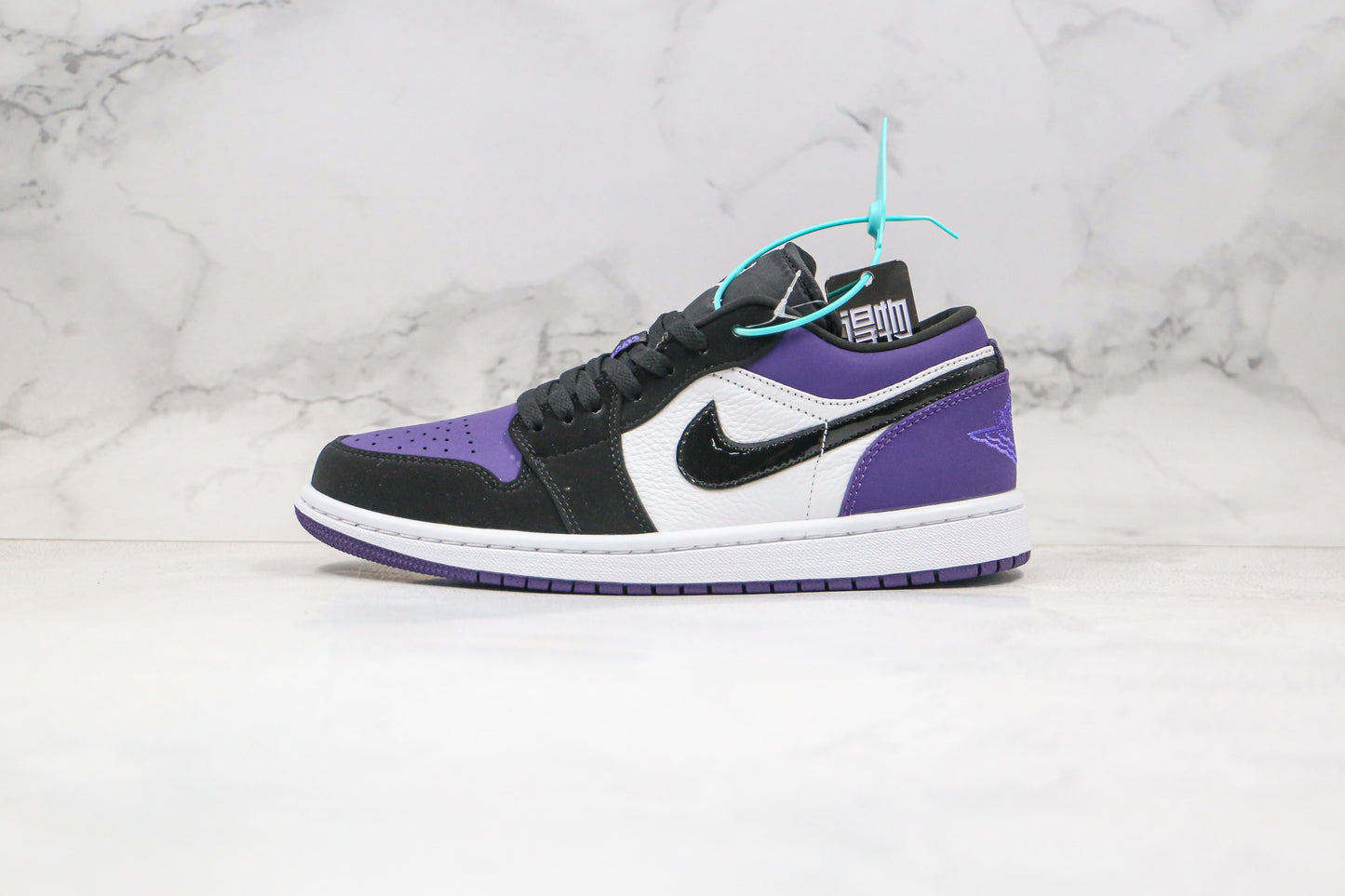 Jordan 1 Low Court Lila 