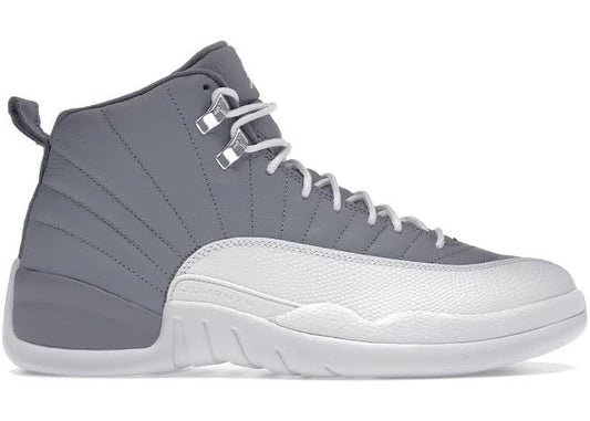 Jordan 12 invisibile 