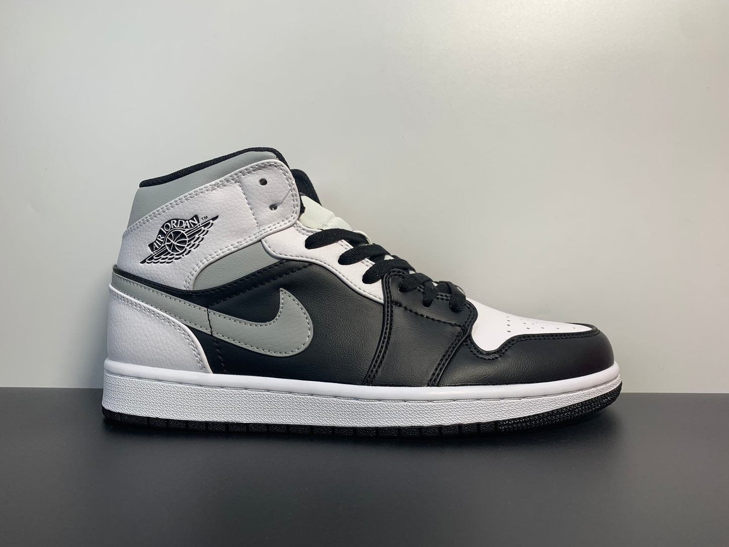 Jordan 1 Mid Bianco Ombra 