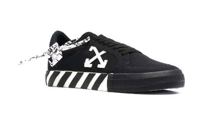 Off-White Vulc Low Schwarz Weiß Pfeil 