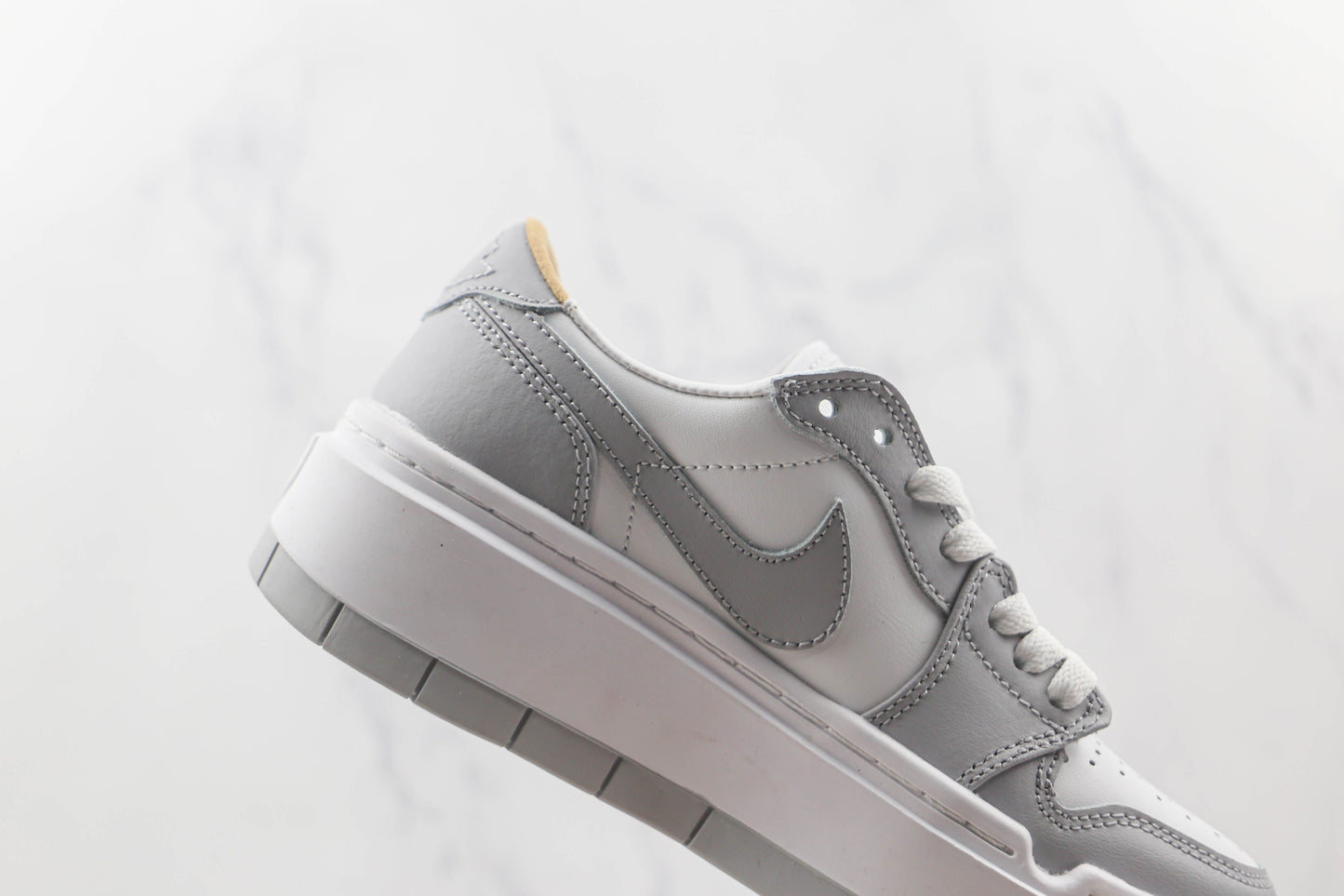 Jordan 1 Elevate Low Wolf Grau