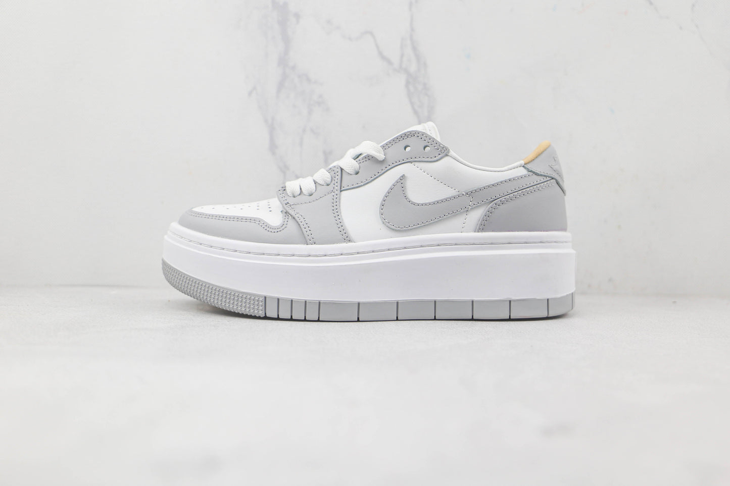 Jordan 1 Elevate Low Wolf Grau