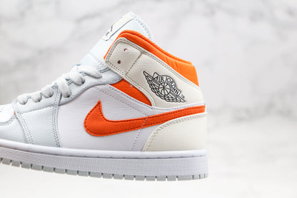 Jordan 1 Mid Starfish Platino puro 