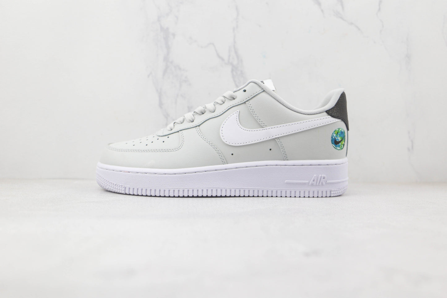 Nike Air Force 1 Trascorri una giornata Nike sulla Terra 