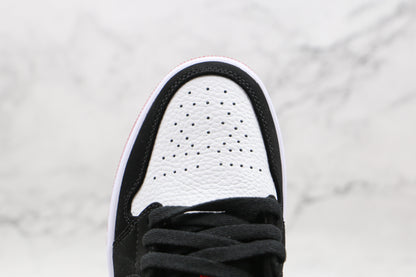 Jordan 1 Low punta nera 