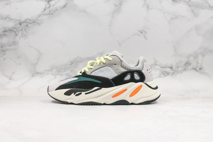 Scarpe da corsa Adidas Yeezy Boost 700 