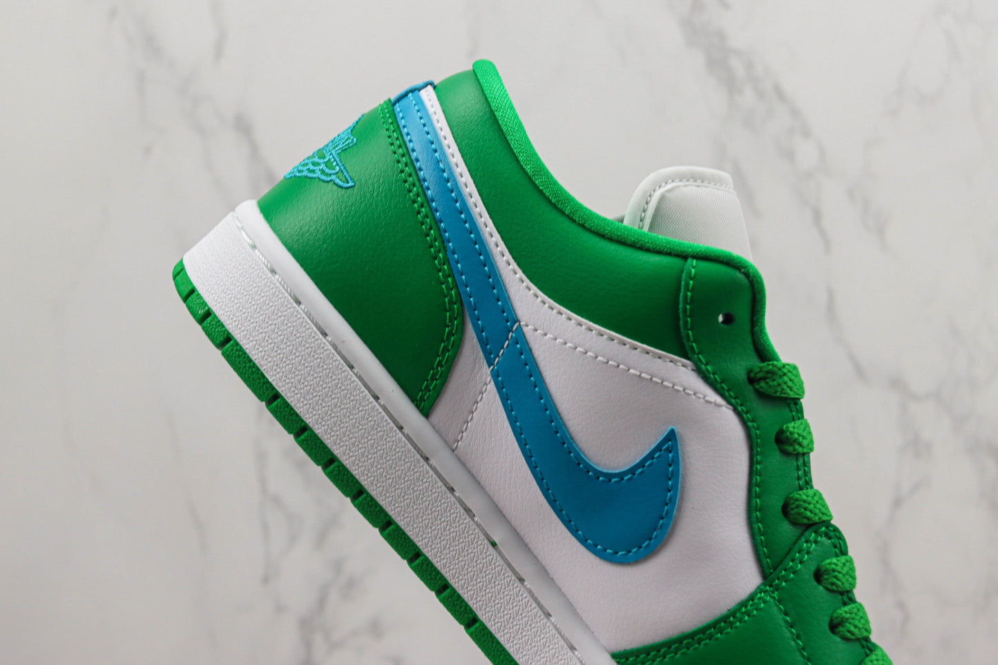 Jordan 1 Low Lucky Green Aquatone