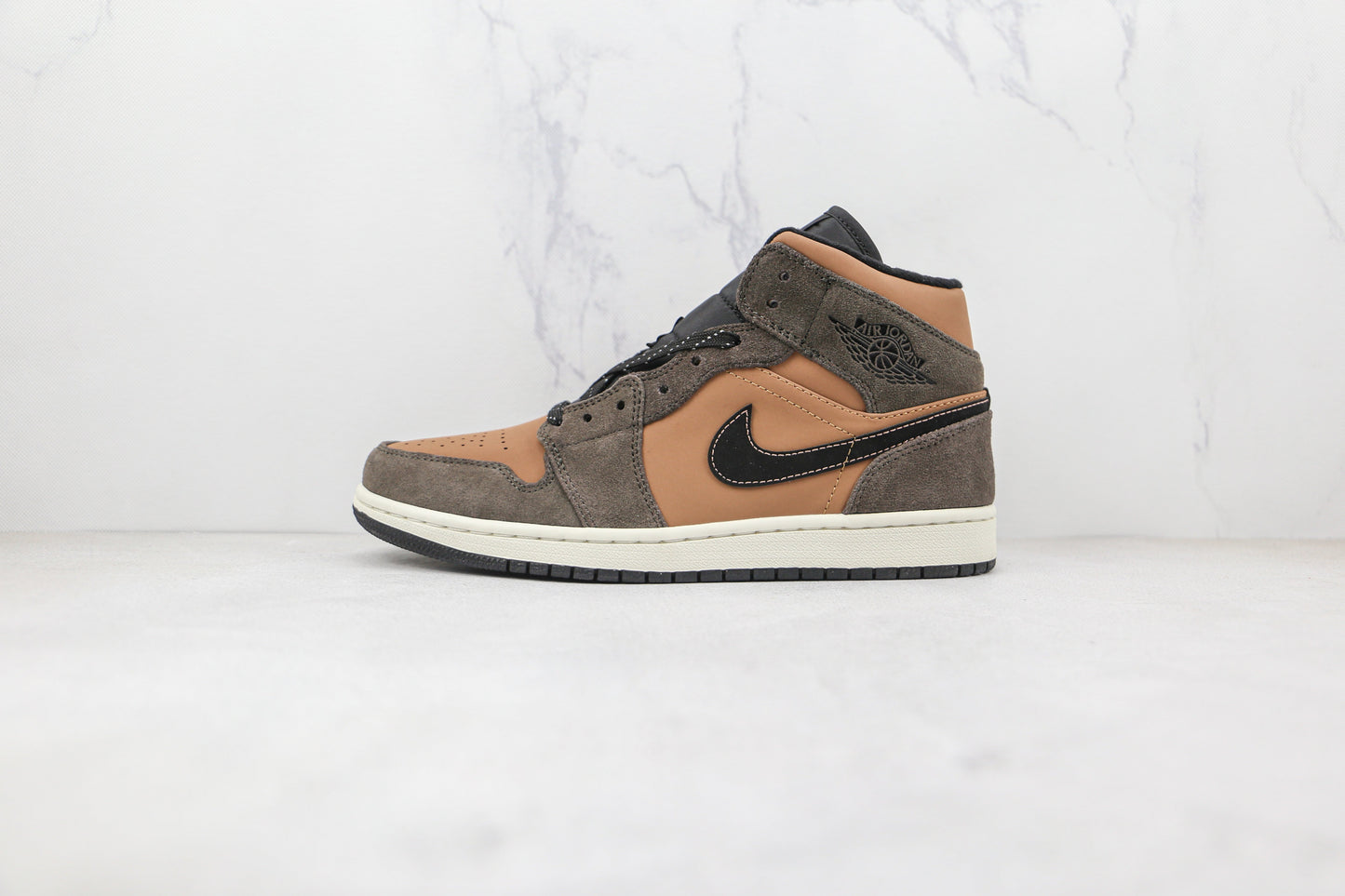 Jordan 1 Mid SE Dunkle Schokolade