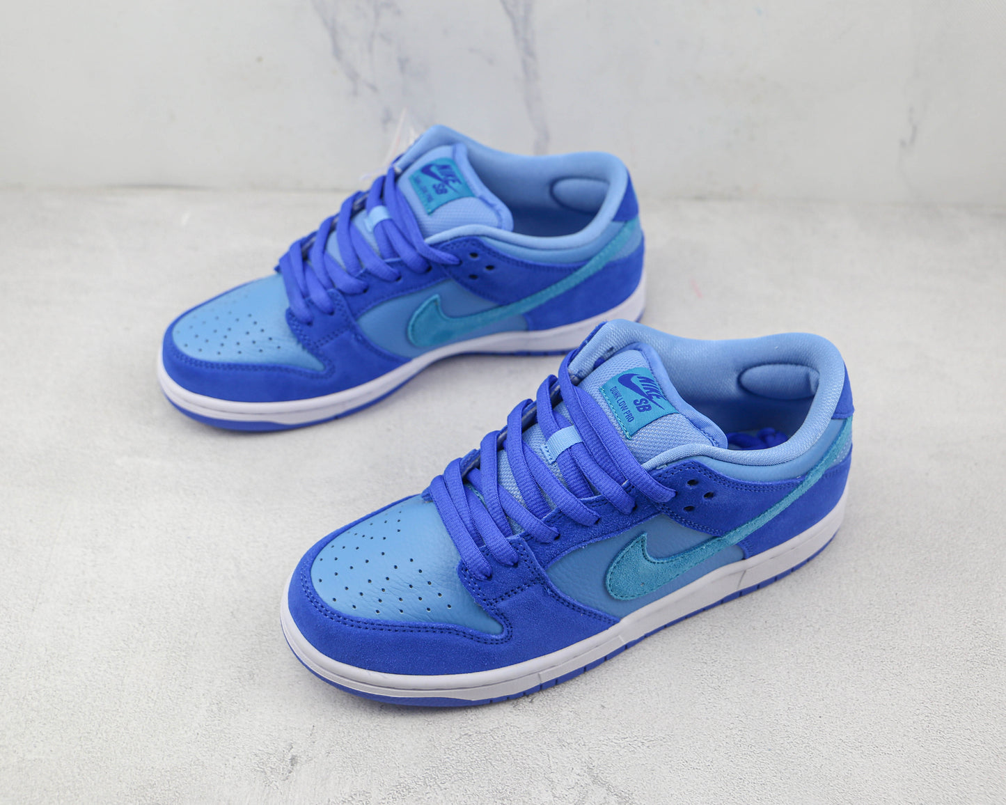 Nike SB Dunk Low Blue Raspberry