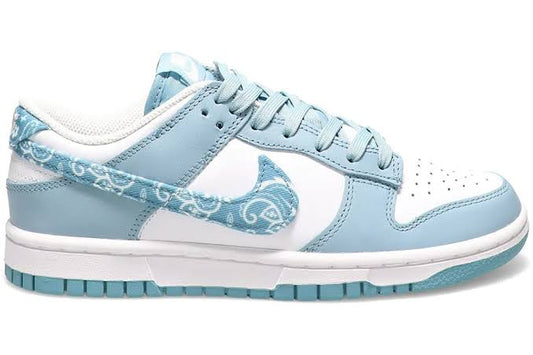 Nike Dunk Low Essential Paisley Pack getragen