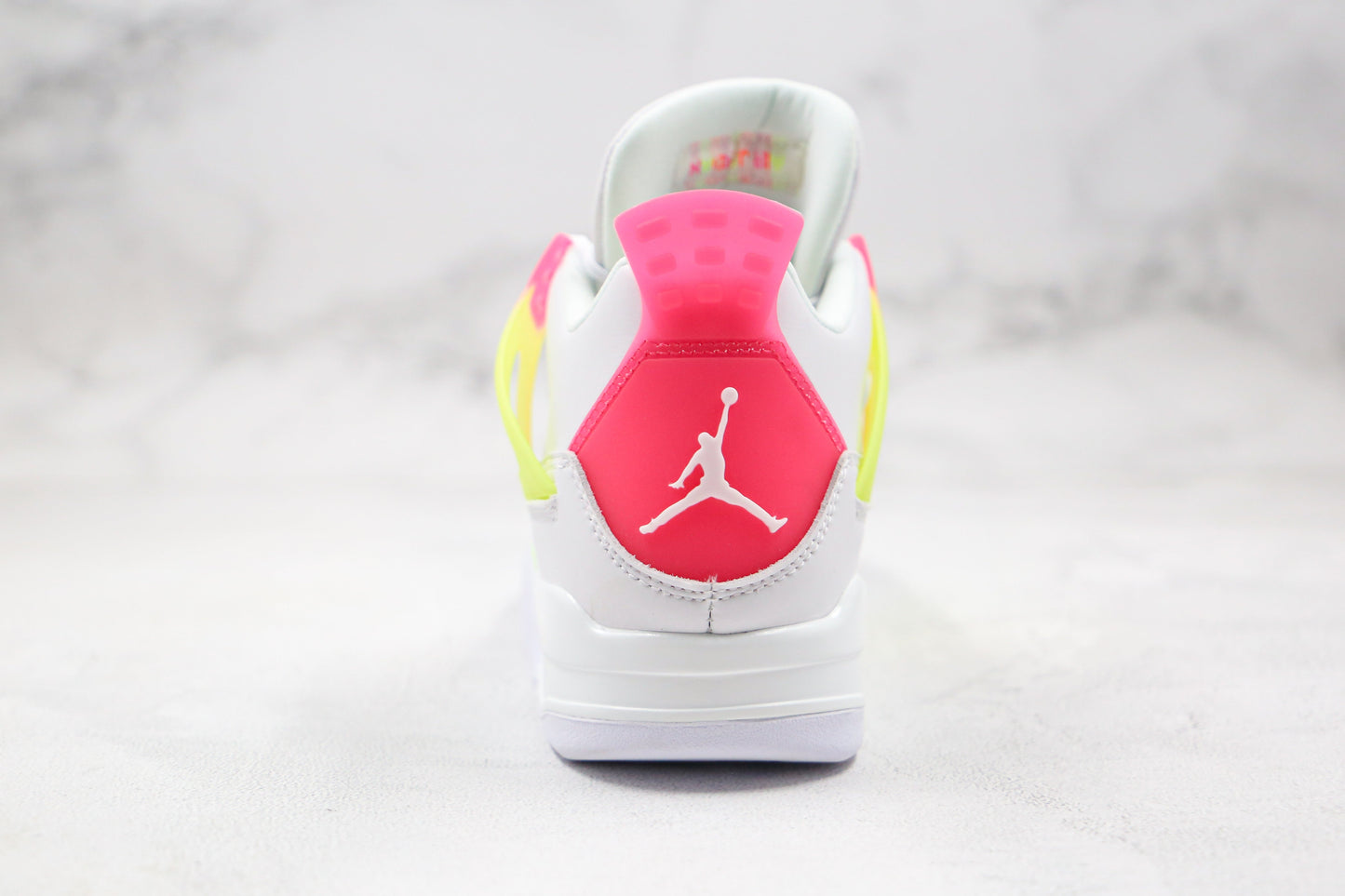 Jordan 4 Retro Bianco Limone Rosa 