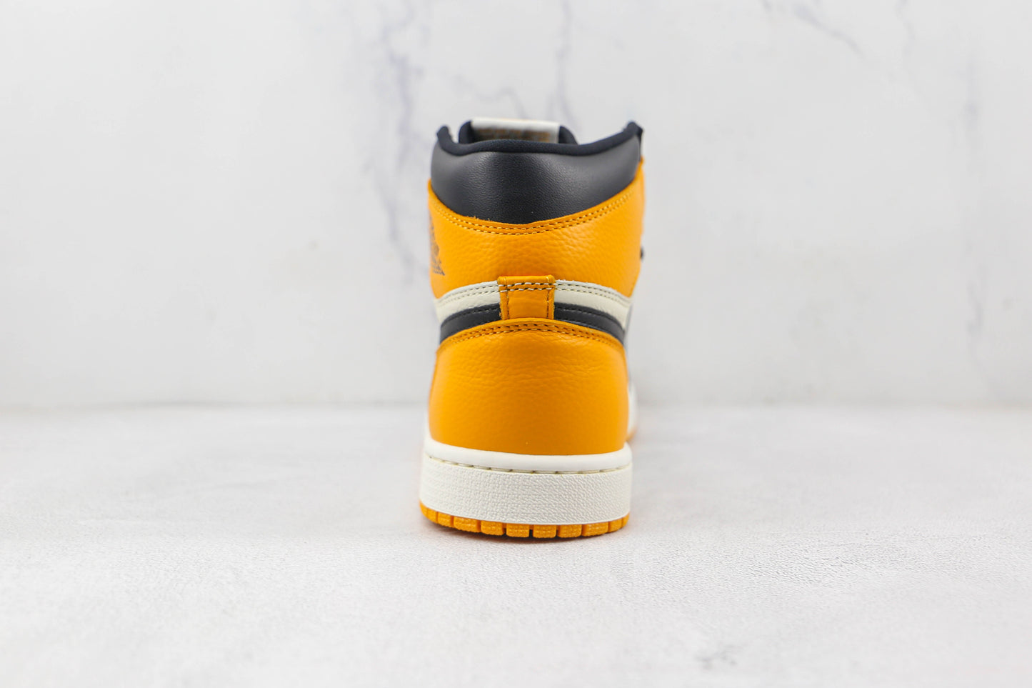 Jordan 1 Retro High Taxi Punta Gialla 