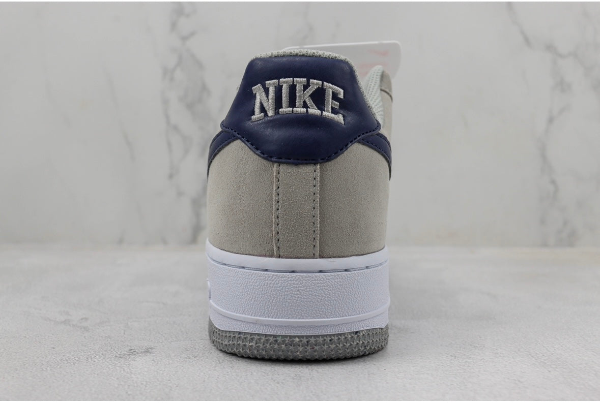 Nike Air Force 1 Low Light Grigio fumo Midnight Navy 