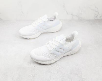 Adidas UltraBoost 22 Bianco Triplo 