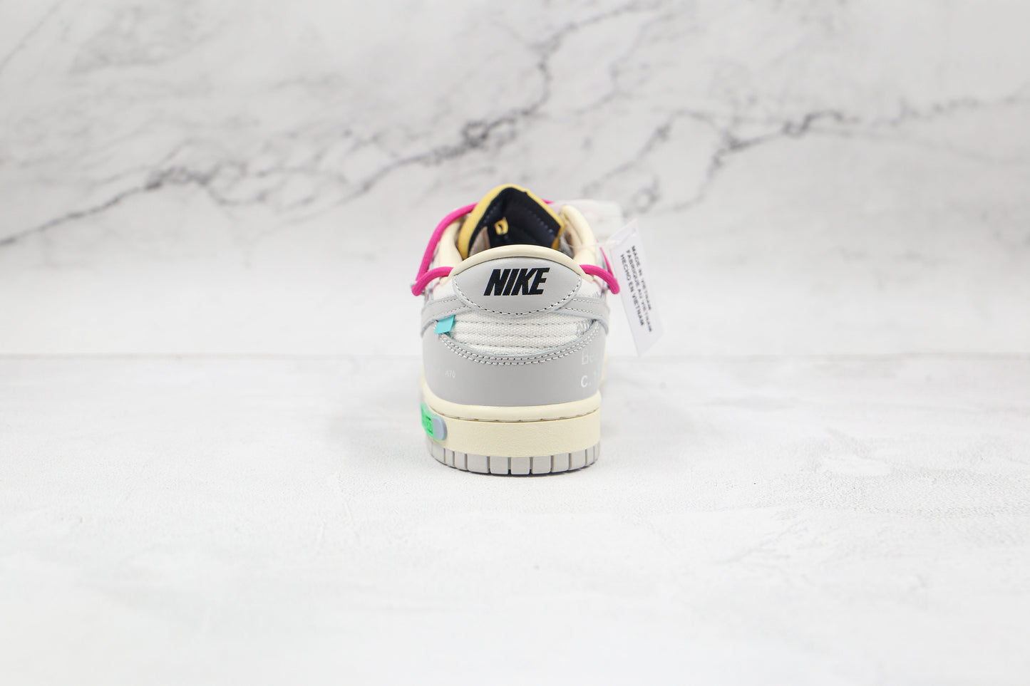 Nike Dunk Low Off White Los 30:50