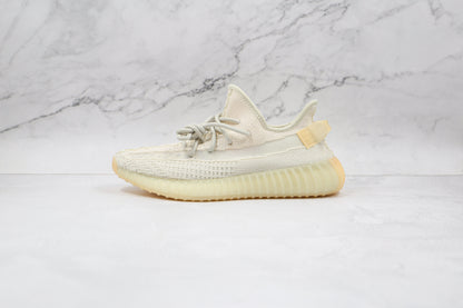 Adidas Yeezy Boost 350 V2 Licht