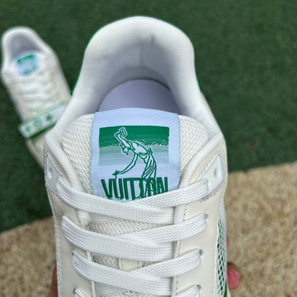 Louis Vuitton Sneaker aus grünem Netz