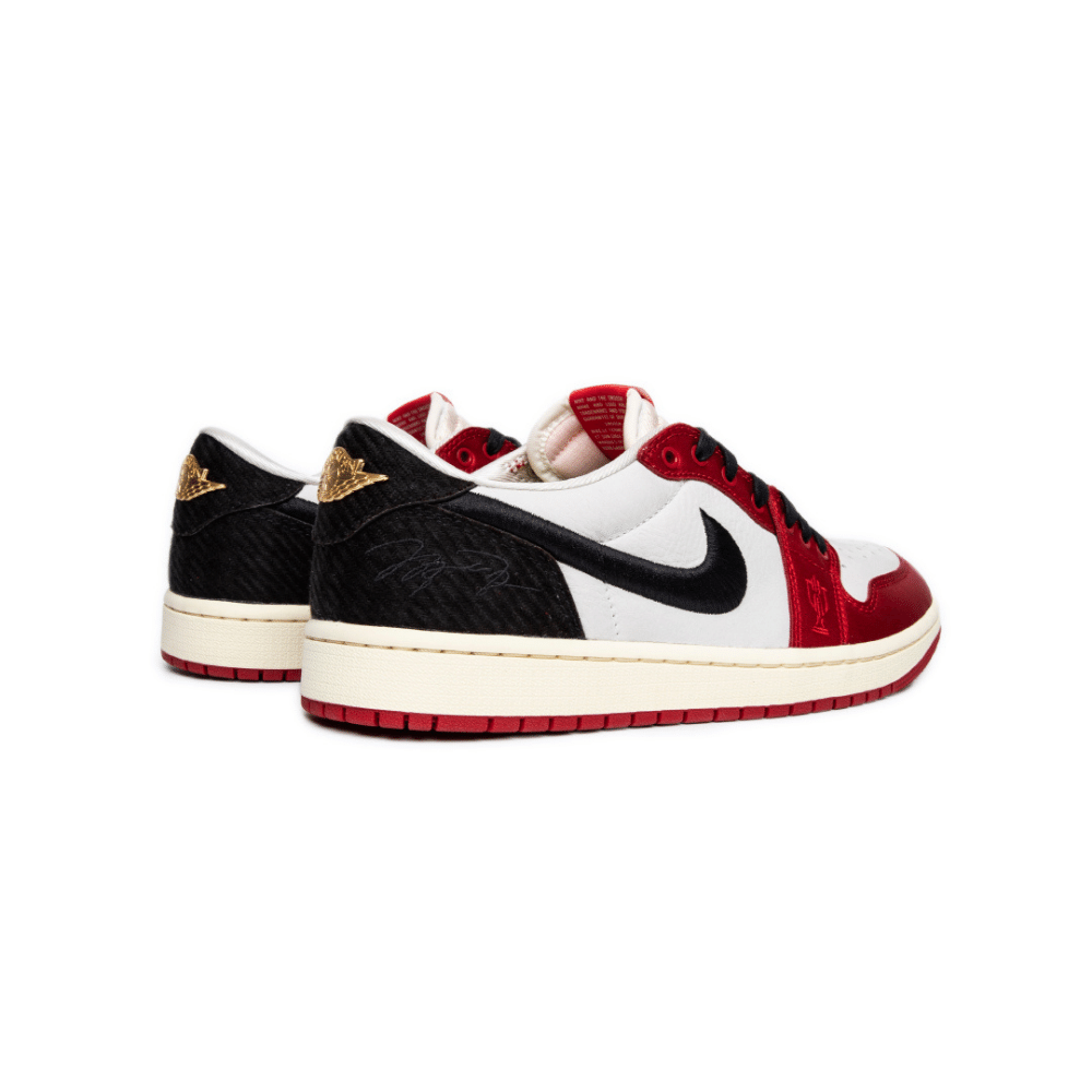 Jordan 1 Retro Low Trophäenraum