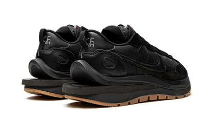 Nike Vaporwaffle Sacai Black Gum