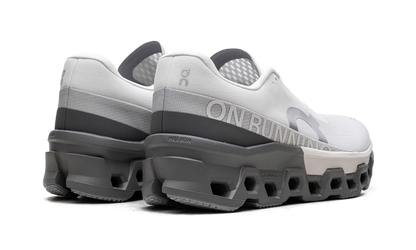 On Running  Cloudmonster 2 Frost Rock