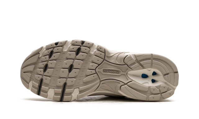 New Balance 530 vory