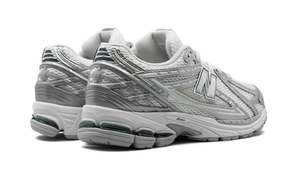 New Balance 1906R "SILVER METALLIC"