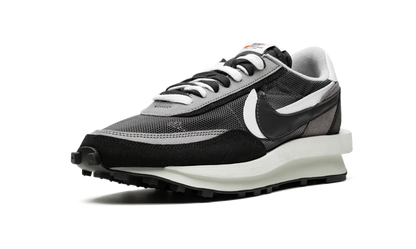 Nike Waffle Sacai Black
