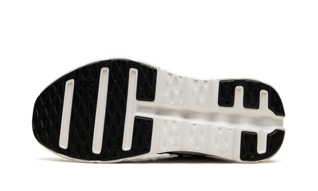 On Running Cloudtilt Black/Ivory