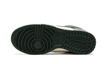 Nike Dunk Low Vintage Green